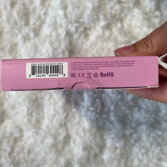 Hello Kitty & Friends Pink Vacay Touchup 2.0 LED Compact Mirror Rechargeable NEW - Picture 4 of 10